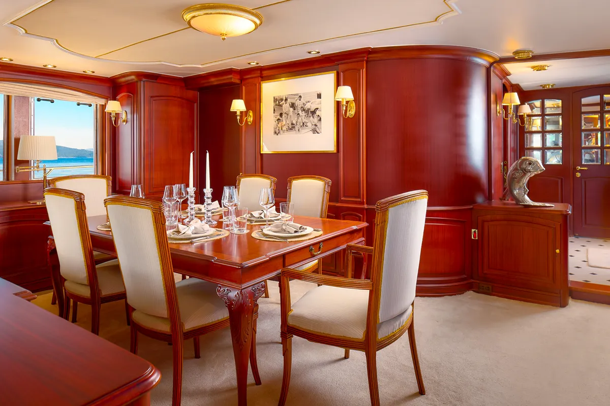 Salon of To je to, a Benetti Classic 115 motor yacht at Grad Trogir, Croatia