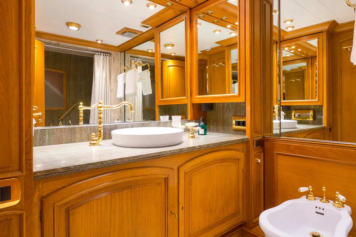 Head on To je to, a Benetti Classic 115 motor yacht at Grad Trogir, Croatia
