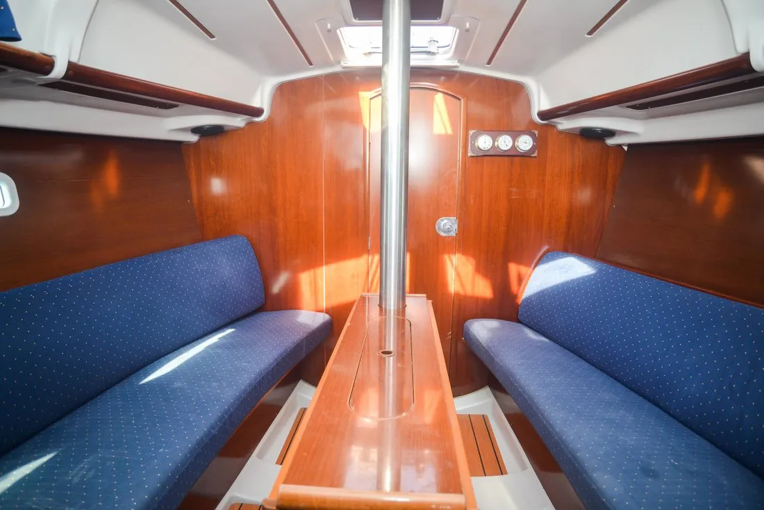 Salon of Despina, a Beneteau Oceanis Clipper 323 sailboat at Grad Biograd na Moru, Croatia