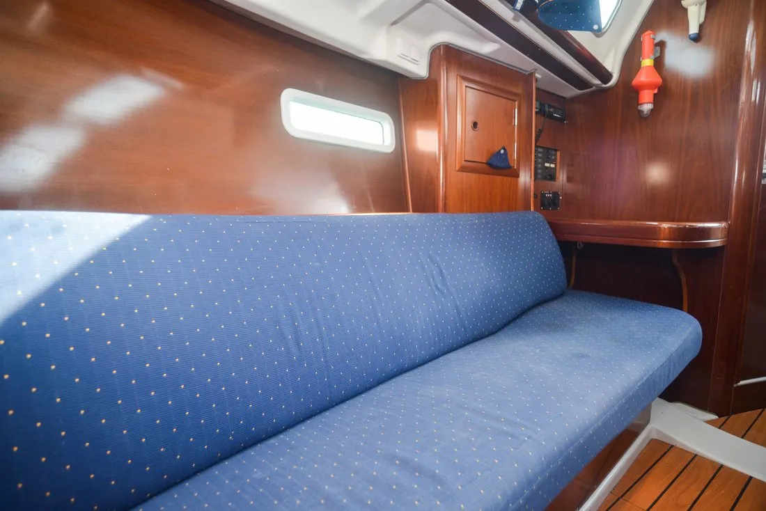 Salon of Despina, a Beneteau Oceanis Clipper 323 sailboat at Grad Biograd na Moru, Croatia