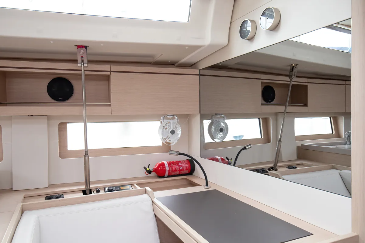 Elpida, a Beneteau Oceanis 51.1 sailboat at Rosignano Solvay, Italy