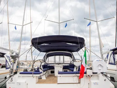 Cockpit of Elpida, a Beneteau Oceanis 51.1 sailboat at Rosignano Solvay, Italy