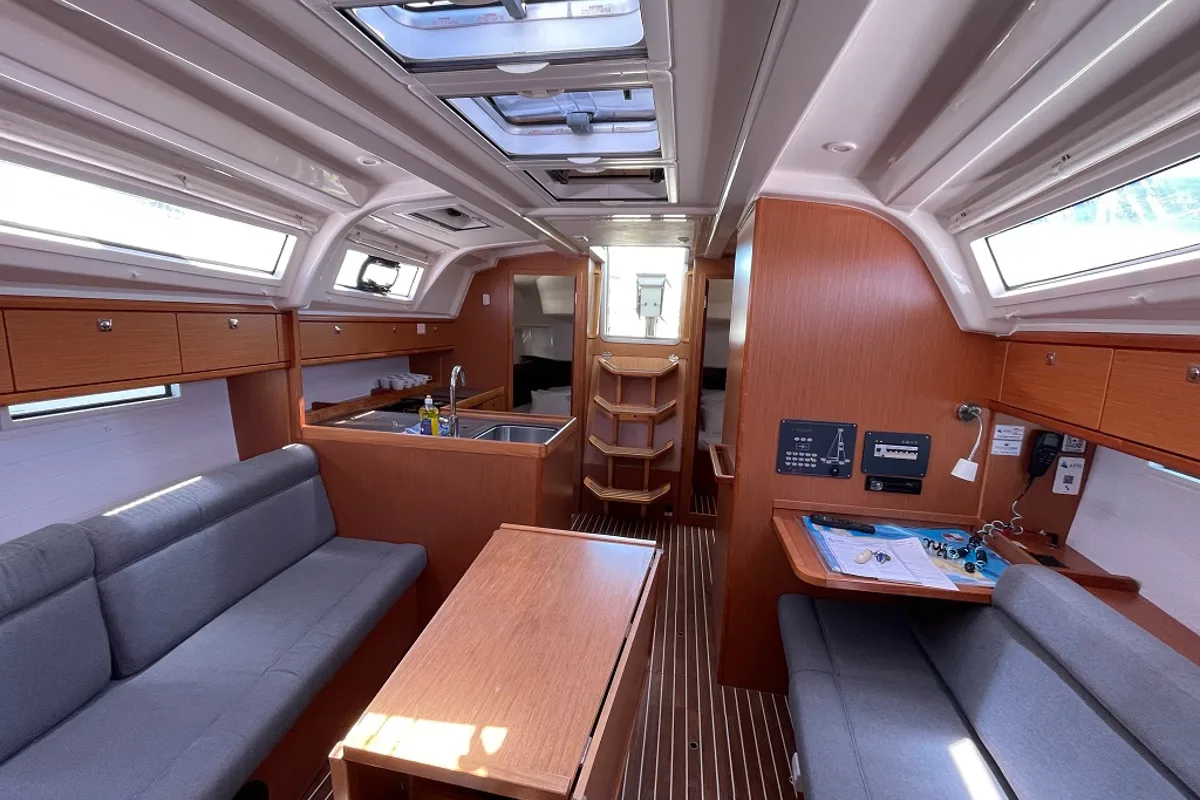 Salon of Andrea, a Bavaria Cruiser 37 sailboat at Općina Sukošan, Croatia