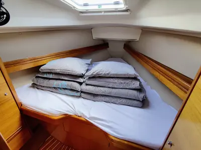 Cabin on Achi, a Bavaria 31 Cruiser sailboat at Općina Sukošan, Croatia