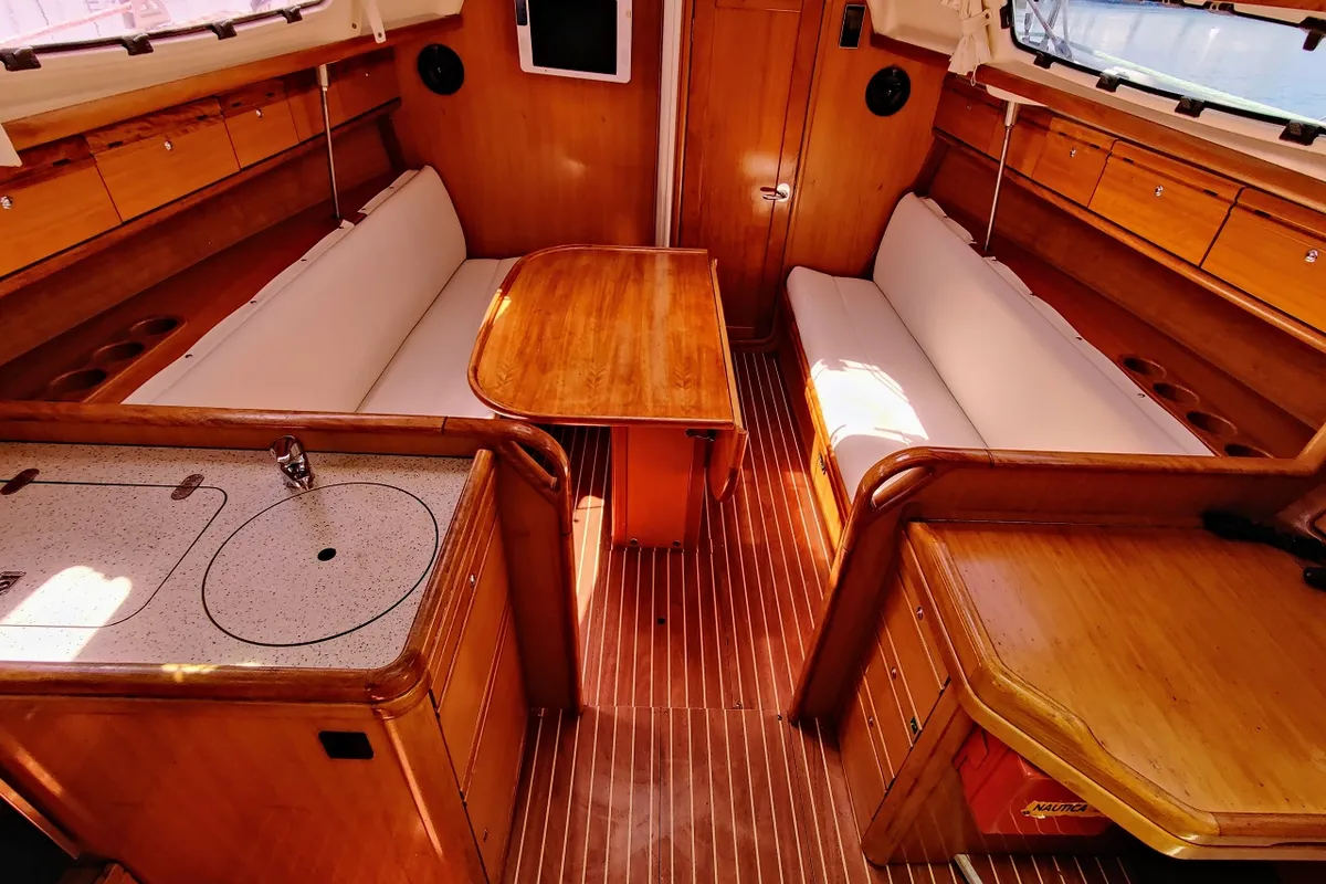 Salon of Achi, a Bavaria 31 Cruiser sailboat at Općina Sukošan, Croatia