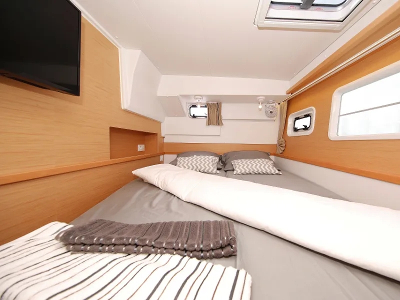 Cabin on Scirocco, a Lagoon 400 S2 catamaran at Općina Sukošan, Croatia