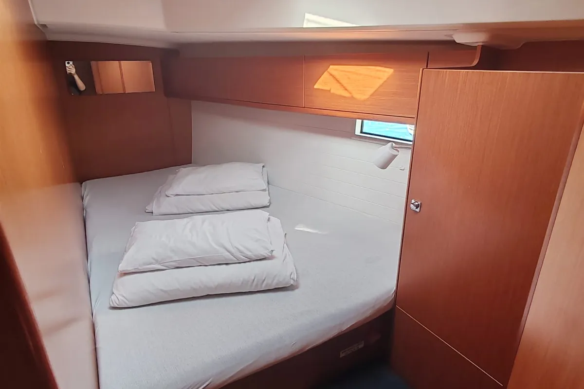 Cabin on Janus, a Bavaria Cruiser 46 sailboat at Općina Pakoštane, Croatia