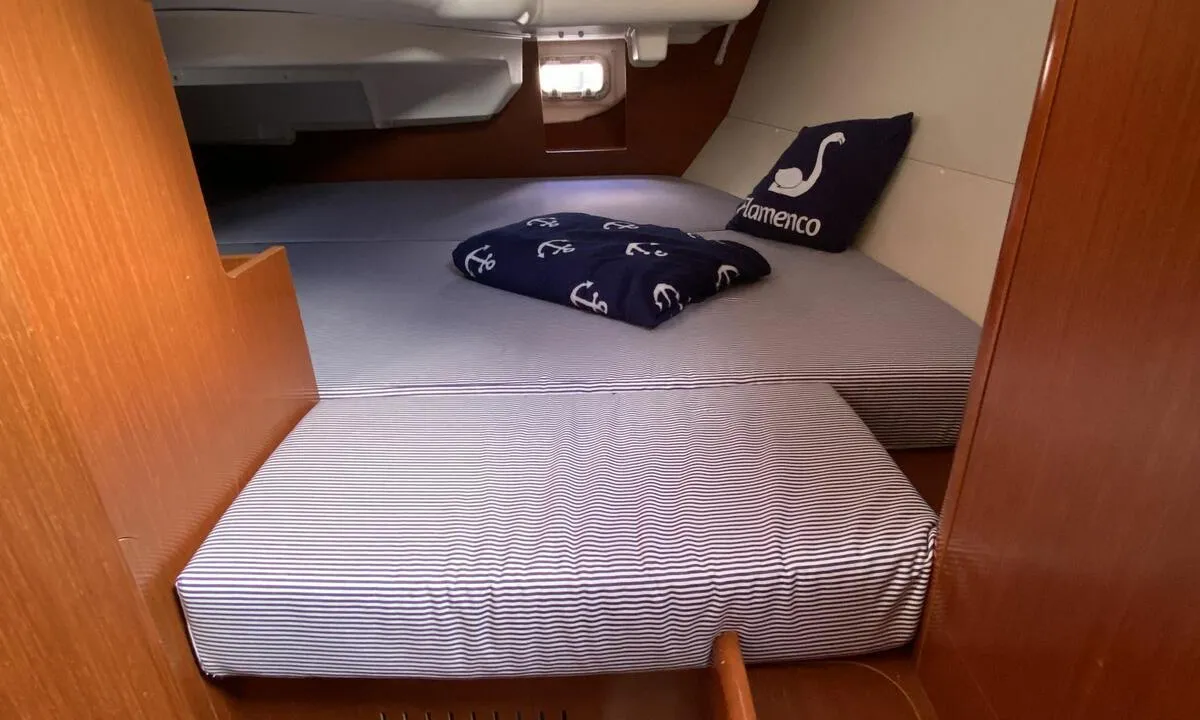 Cabin on Flamenco, a Beneteau Oceanis 31 sailboat at Flensburg, Germany