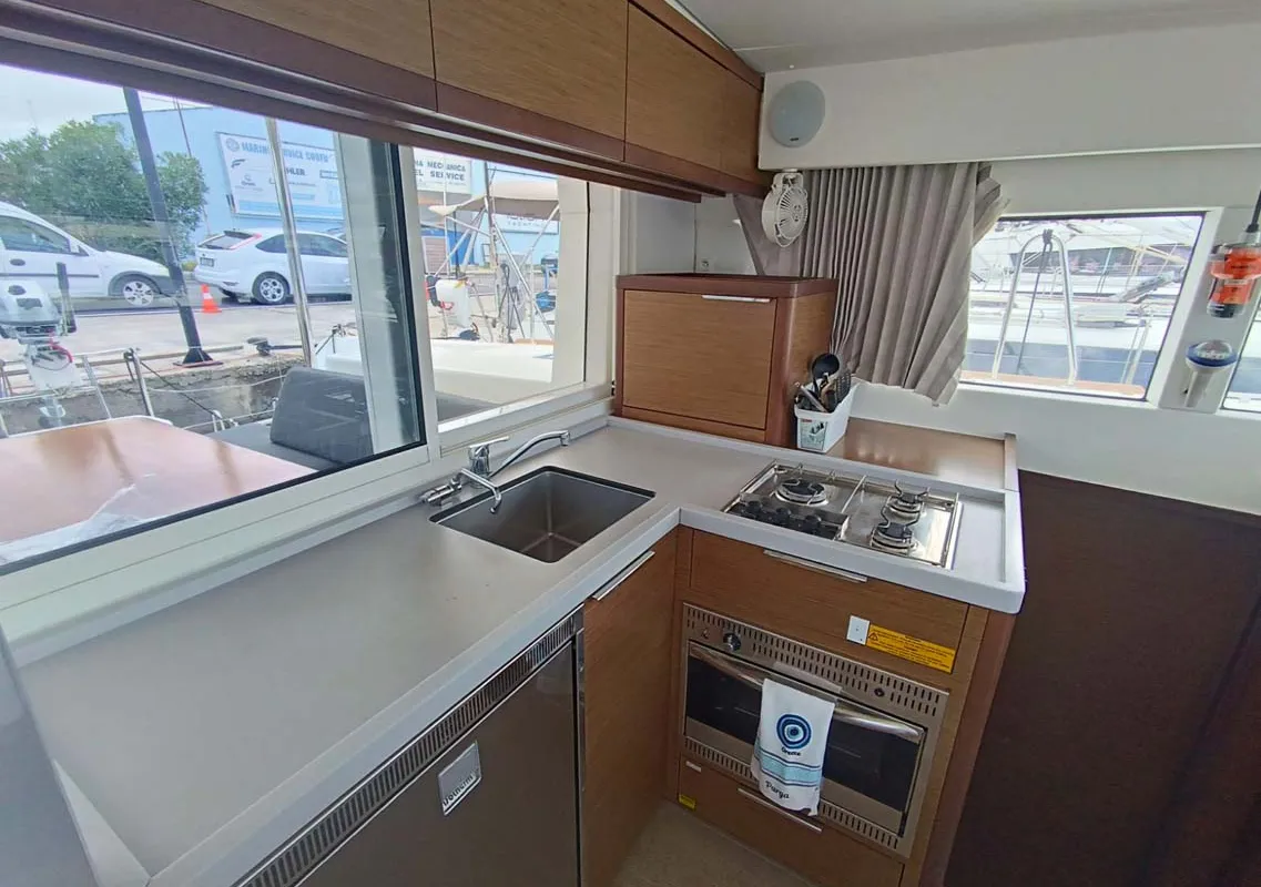 Galley of Jessica, a Lagoon 40 catamaran at Kontokali, Greece