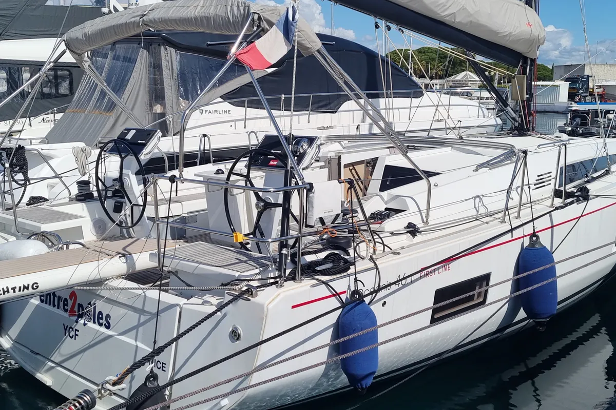 Cockpit of Entre Deux Poles, a Beneteau Oceanis 46.1 sailboat at Vallauris, France