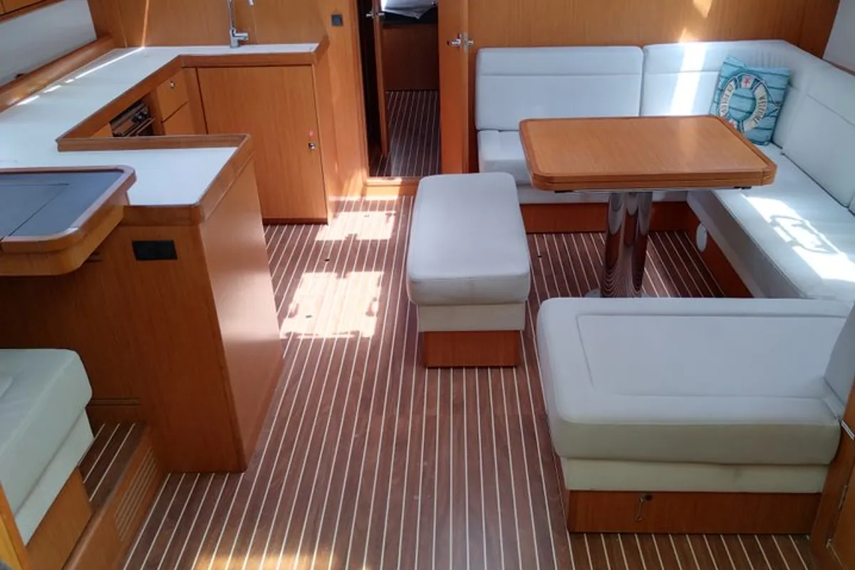 Salon of Gin Tonic, a Bavaria 51 Cruiser sailboat at Kontokali, Greece