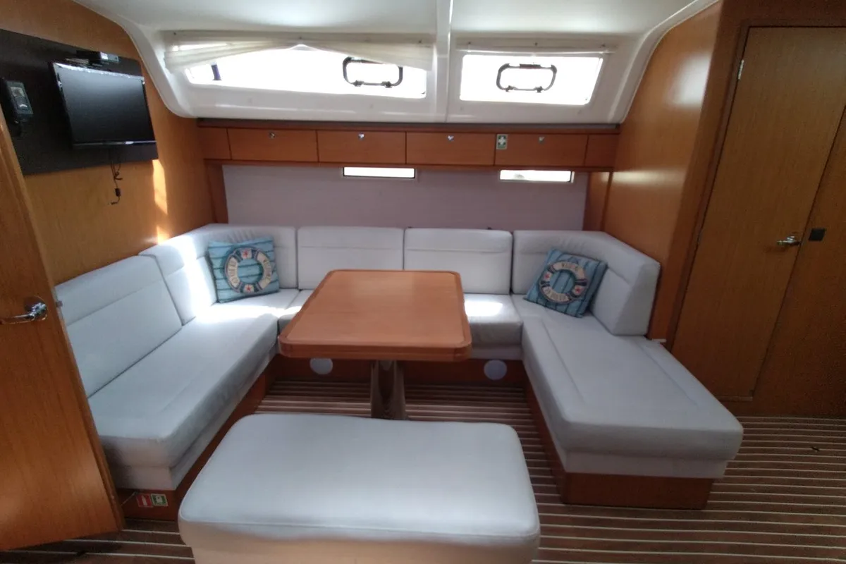 Salon of Gin Tonic, a Bavaria 51 Cruiser sailboat at Kontokali, Greece