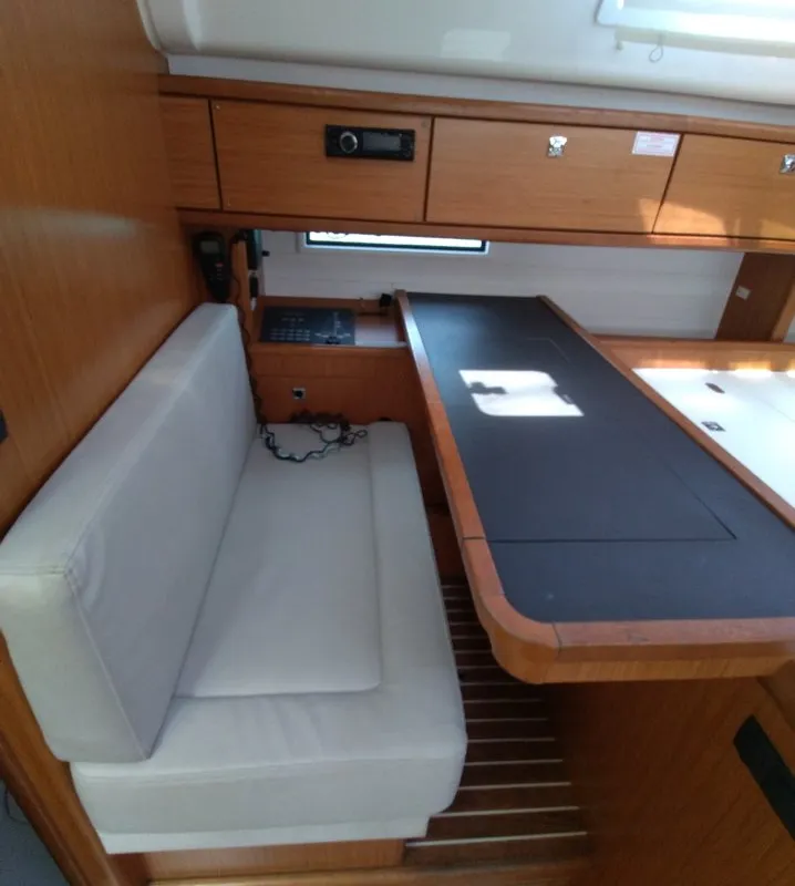 Salon of Gin Tonic, a Bavaria 51 Cruiser sailboat at Kontokali, Greece