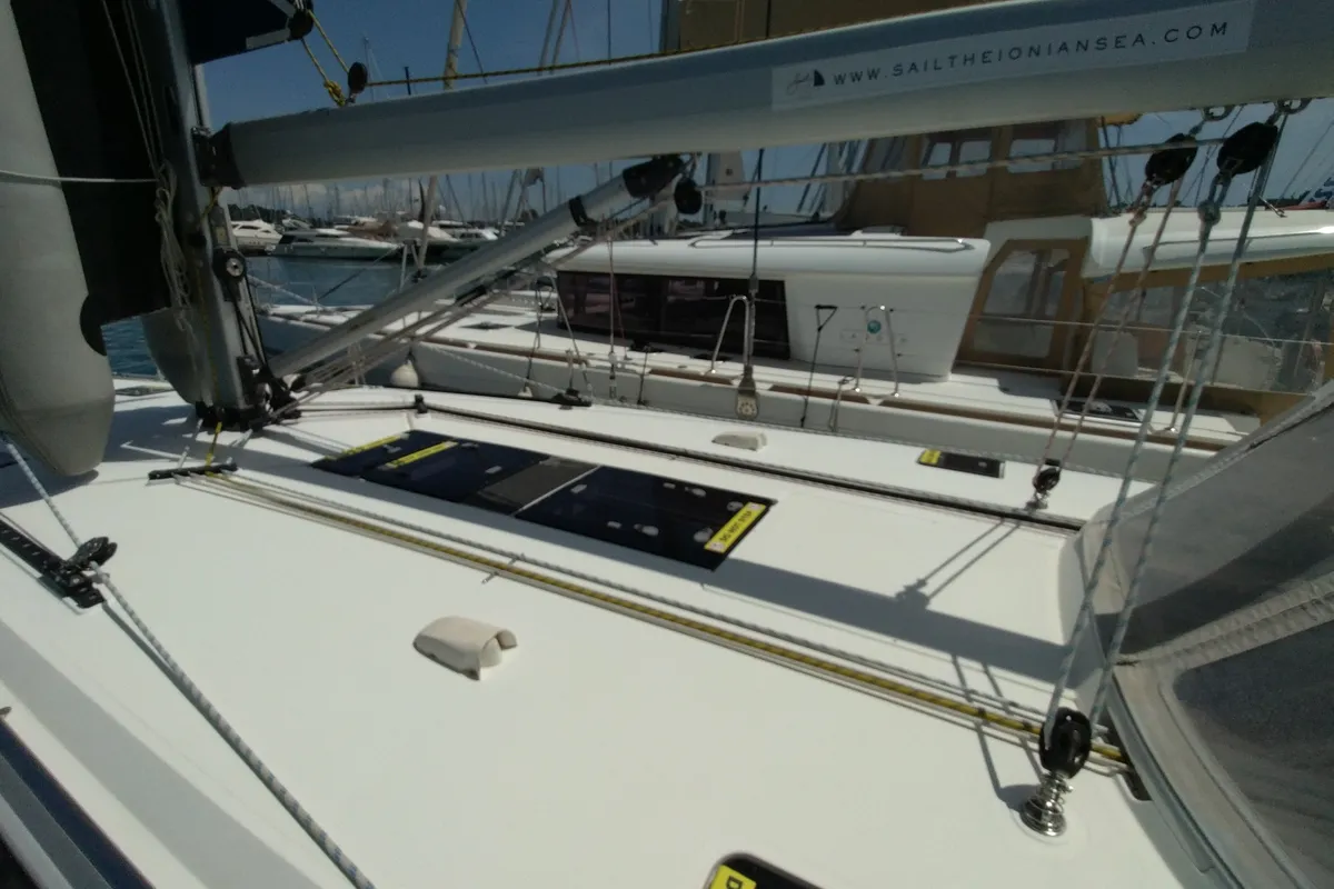 Salon of Gin Tonic, a Bavaria 51 Cruiser sailboat at Kontokali, Greece