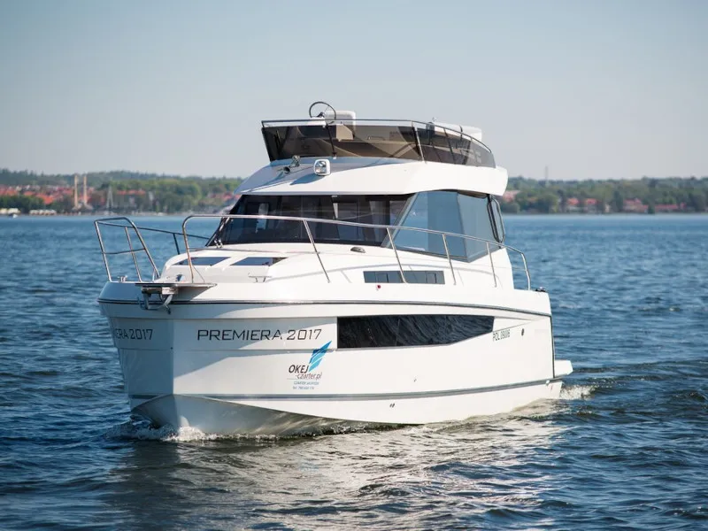 Exterior view of Platinum 989 Flybridge, a Delphia Yachts Platinum 989 motorboat at Wilkasy, Poland