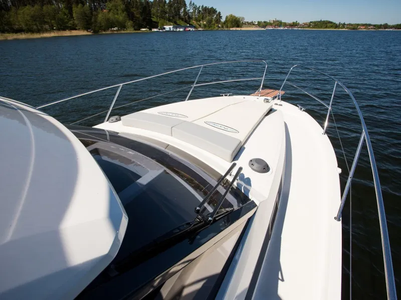 Deck of Platinum 989 Flybridge, a Delphia Yachts Platinum 989 motorboat at Wilkasy, Poland