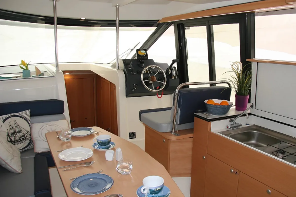 Salon of Platinum 989 Flybridge, a Delphia Yachts Platinum 989 motorboat at Wilkasy, Poland
