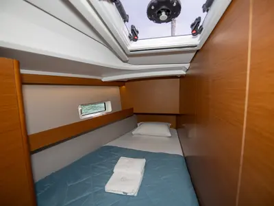 Cabin on Lara, a Jeanneau Sun Odyssey 490 sailboat at Neo Klima, Greece