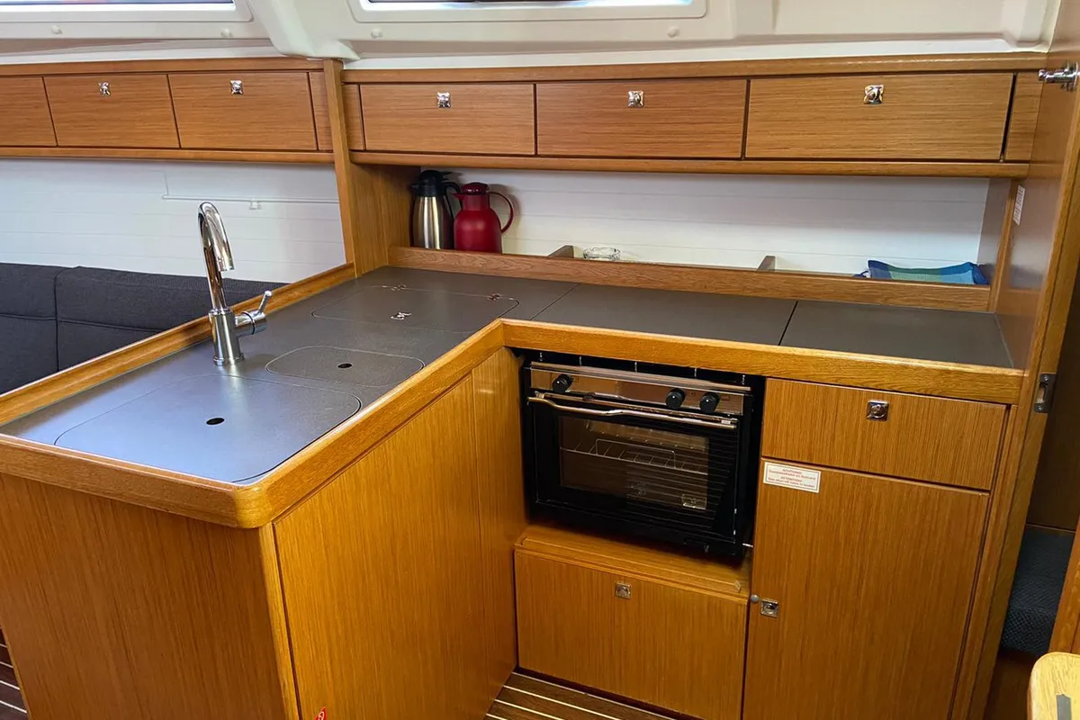 Galley of Into the Blue, a Bavaria Cruiser 37 sailboat at Općina Vrsar, Croatia