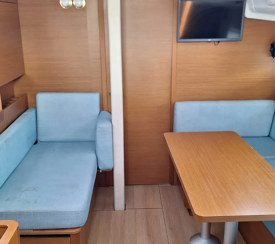 Salon of Iliada, a Jeanneau Sun Odyssey 410 sailboat at Palairos, Greece