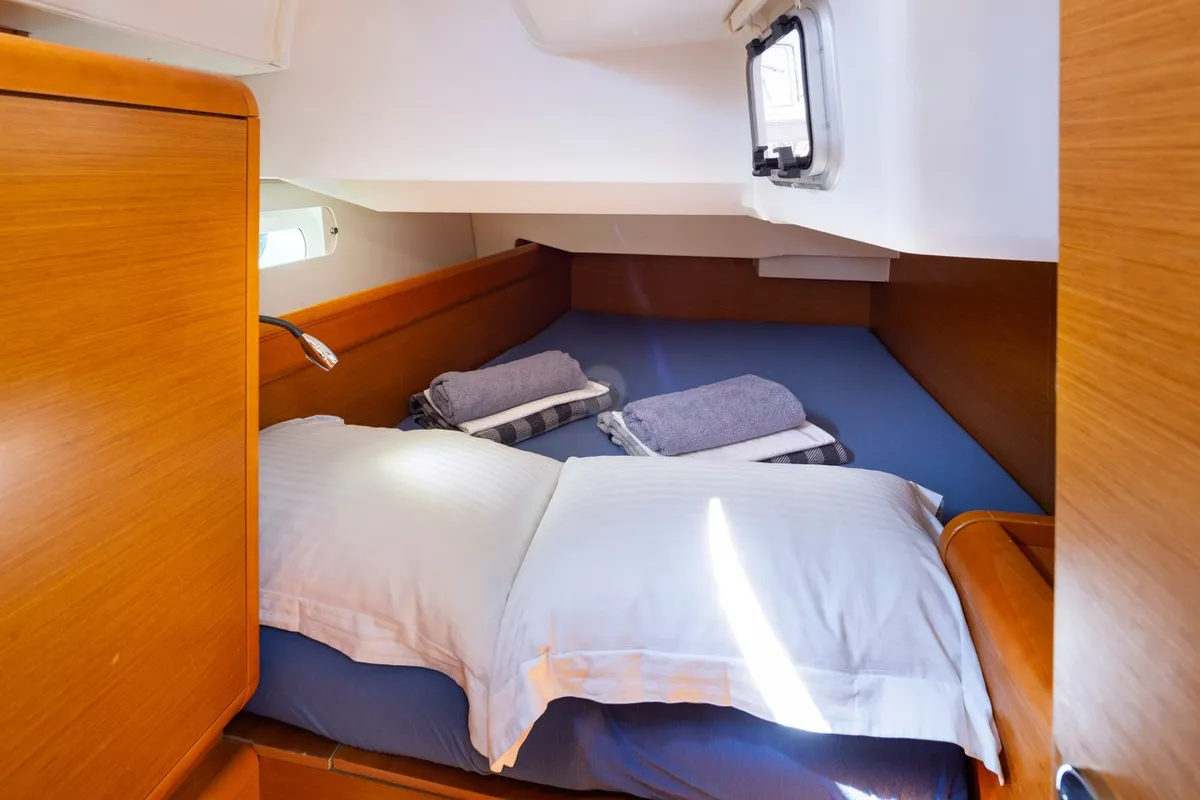 Cabin on Kalypso, a Jeanneau Sun Odyssey 439 sailboat at Municipal Unit of Lefkada, Greece