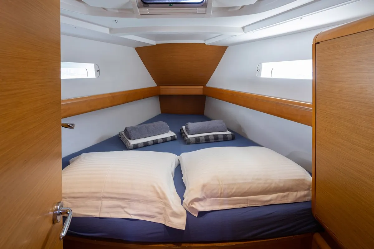 Cabin on Kalypso, a Jeanneau Sun Odyssey 439 sailboat at Municipal Unit of Lefkada, Greece