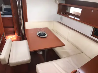 Salon of Alnair, a Beneteau Oceanis 45 sailboat at Tonnarella, Italy