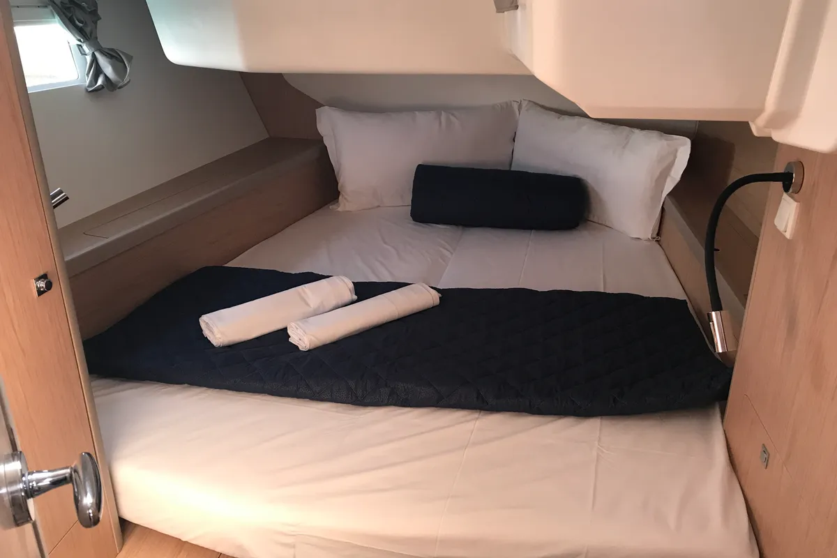 Cabin on Algeiba, a Beneteau Oceanis 45 sailboat at Salerno, Italy