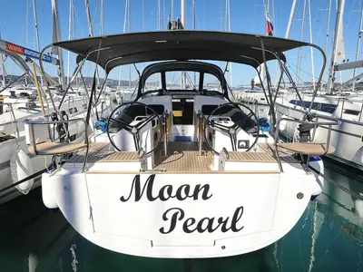 Moon Pearl