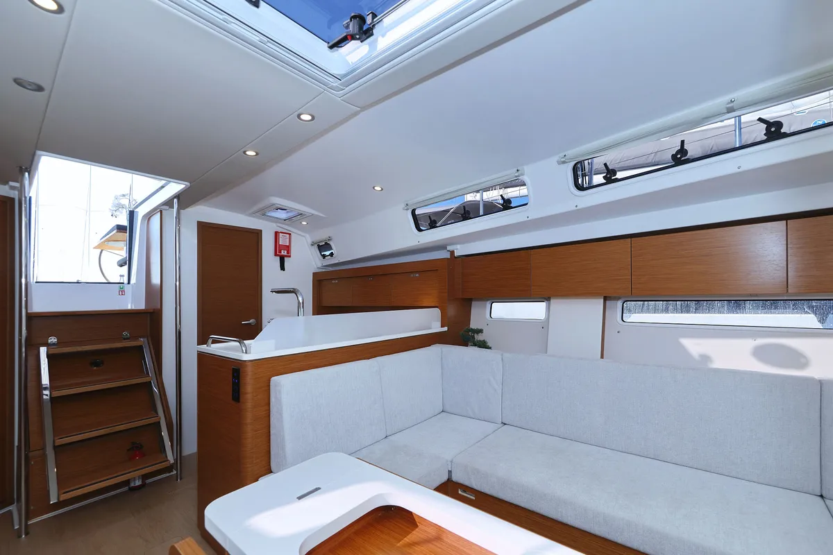 Salon of Cleo, a Hanse 410 sailboat at Općina Sukošan, Croatia