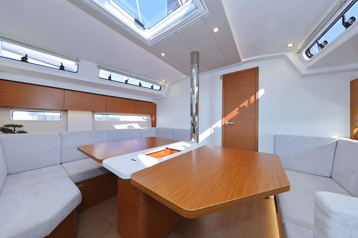 Salon of Cleo, a Hanse 410 sailboat at Općina Sukošan, Croatia