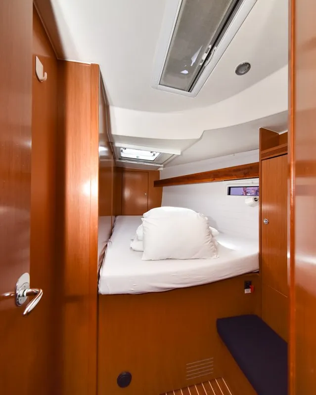 Cabin on Controvento, a Bavaria Cruiser 45 sailboat at Općina Sukošan, Croatia