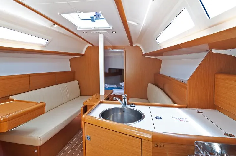 Salon of Buena Suerte, a Jeanneau Sun Odyssey 33i sailboat at Split, Croatia