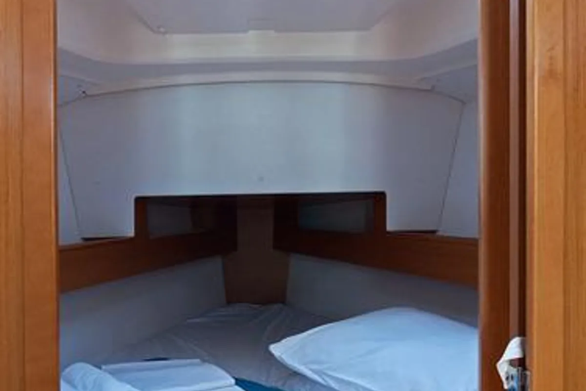 Cabin on Buena Suerte, a Jeanneau Sun Odyssey 33i sailboat at Split, Croatia