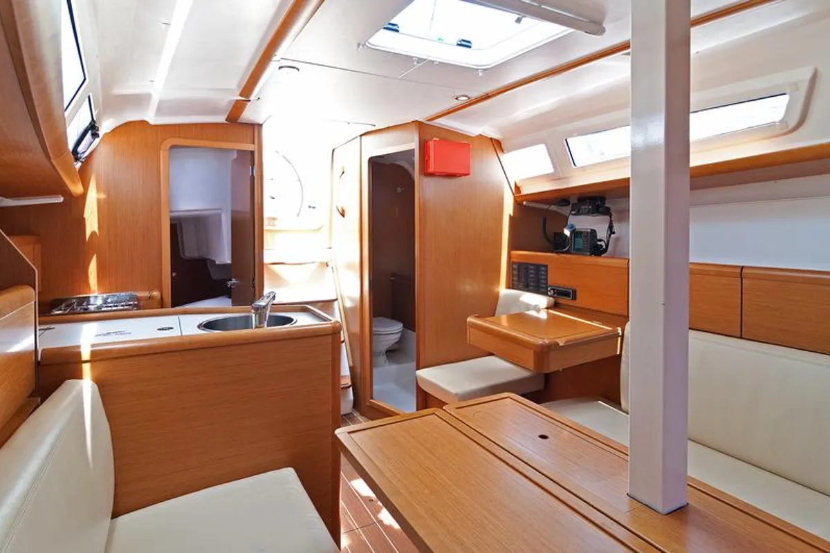 Salon of Buena Suerte, a Jeanneau Sun Odyssey 33i sailboat at Split, Croatia