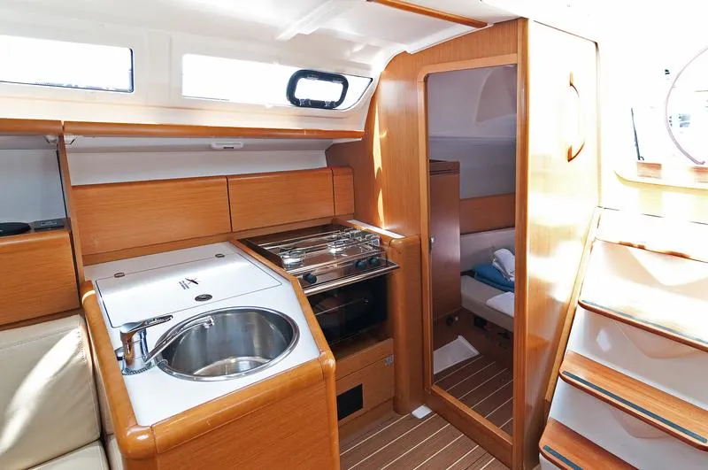 Galley of Buena Suerte, a Jeanneau Sun Odyssey 33i sailboat at Split, Croatia