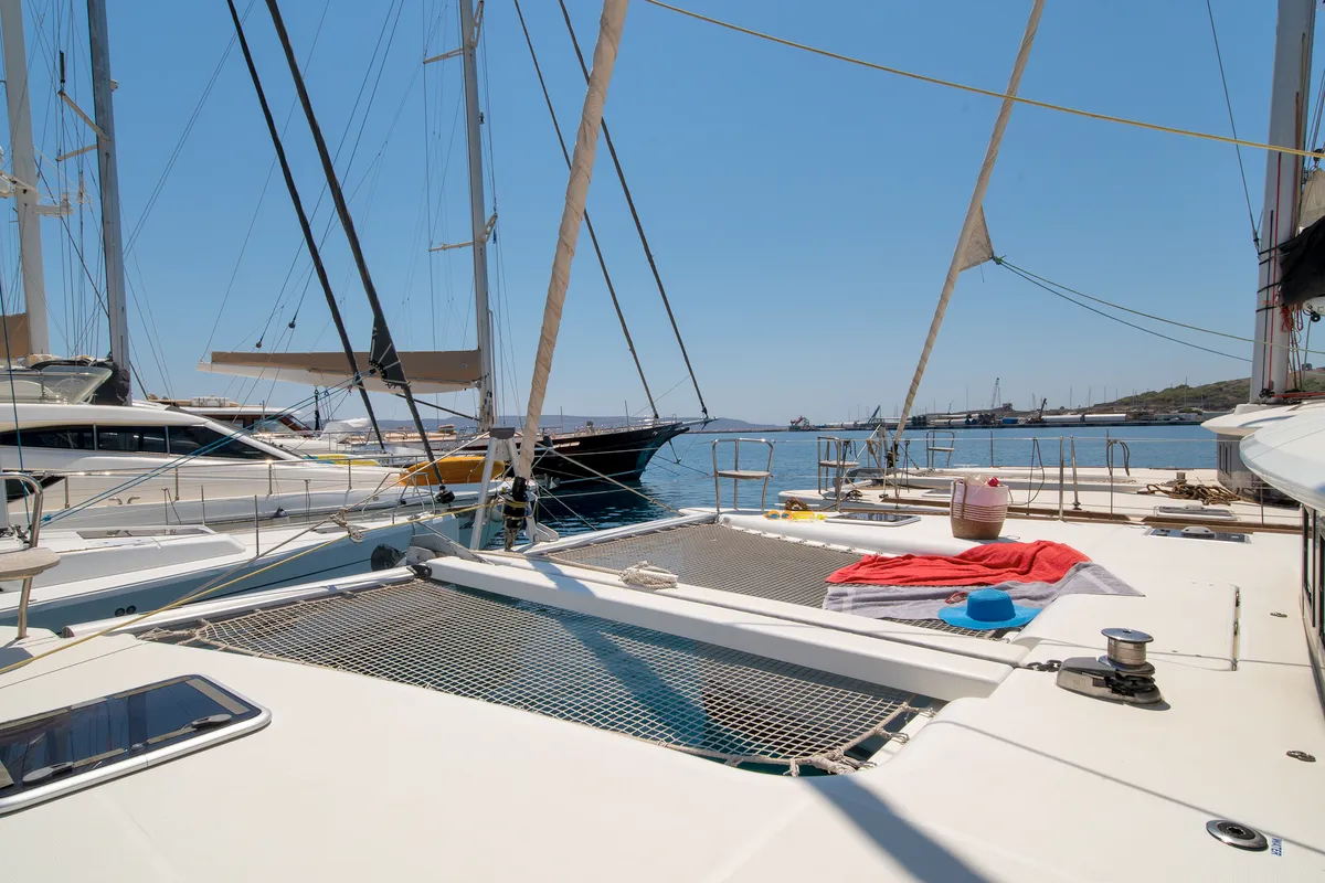 Callisto L400, a Lagoon 400 S2 catamaran at Lavreotiki Municipal Unit, Greece