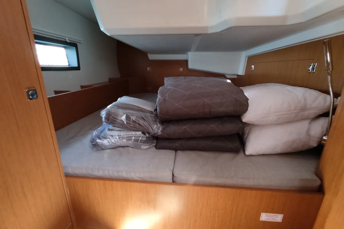 Cabin on Nirvana, a Bavaria C42 sailboat at Volos, Greece