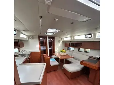 Salon of Luna Maris, a Beneteau Oceanis 46.1 sailboat at Athens, Greece
