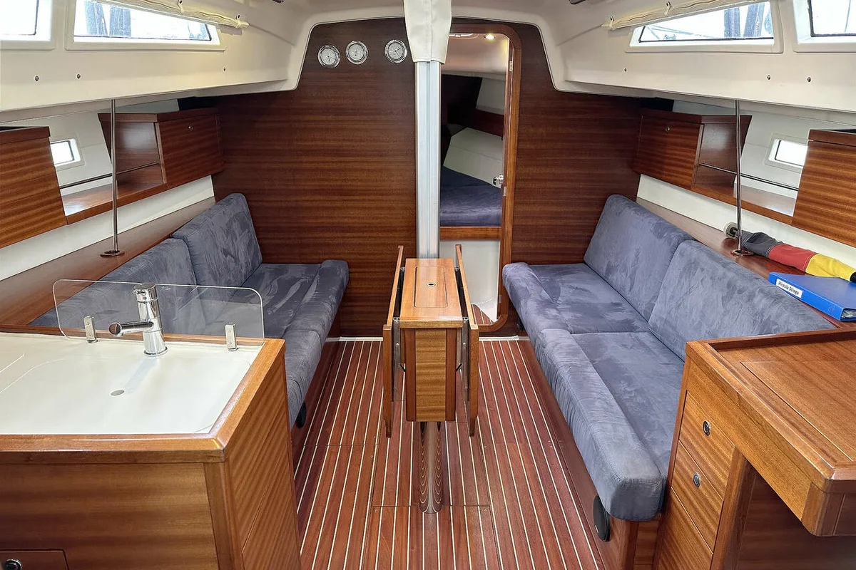 Salon of Piccola Strega, a AD Boats Salona 35 sailboat at Heiligenhafen, Germany