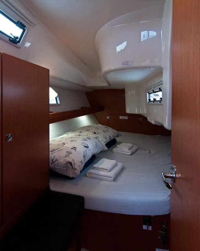 Adria Breeze, a Bavaria Cruiser 33 sailboat at Split, Croatia