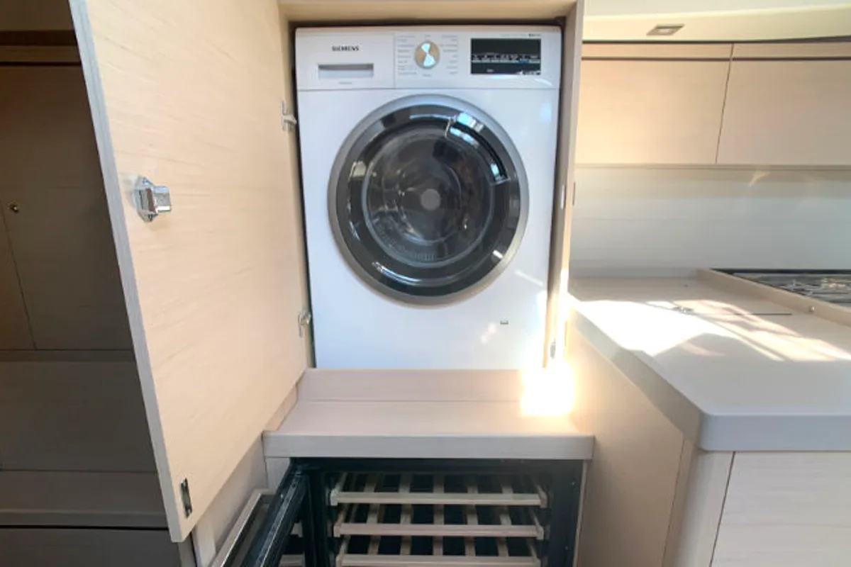 Galley of Cloudy Bay, a Beneteau Oceanis 51.1 sailboat at Općina Rogoznica, Croatia