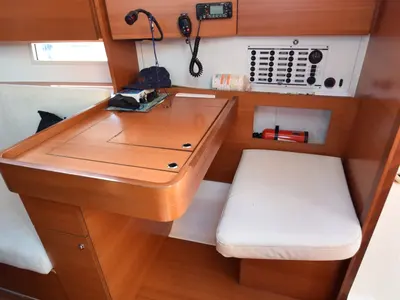 Salon of Vittoria, a Dufour 335 Grand Large sailboat at Nieuwpoort, Belgium