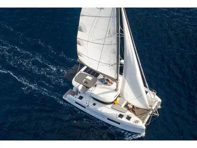 Lagoon 38