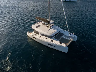 Lagoon 42