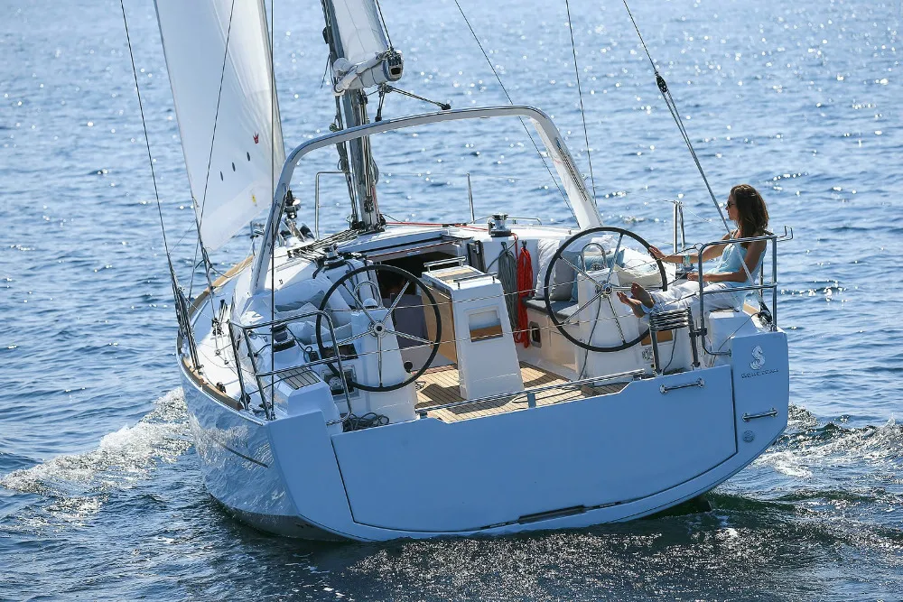 Ohana, a Beneteau Oceanis 35 sailboat at Tonnarella, Italy