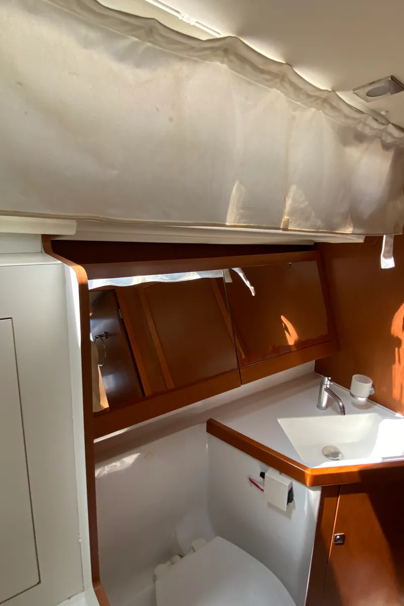 Head on Callidora, a Beneteau Oceanis 45 sailboat at Municipal Unit of Rhodes, Greece