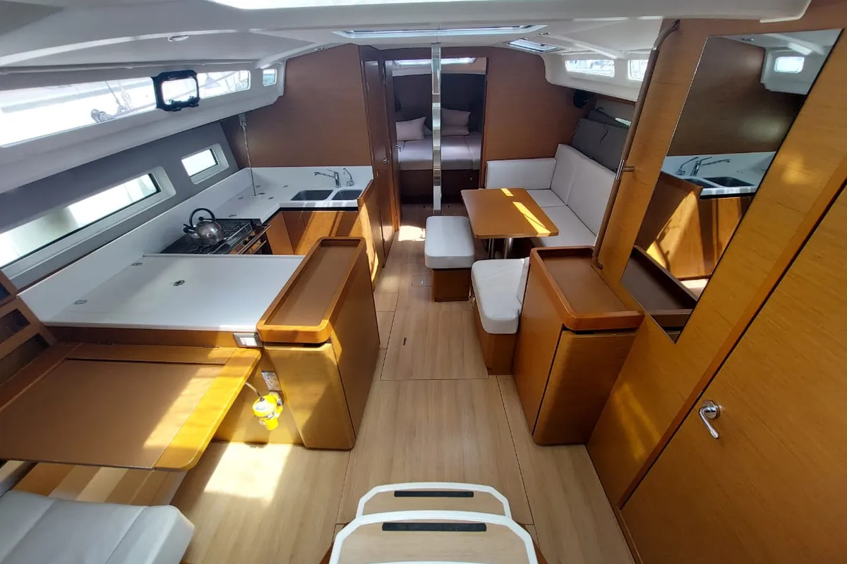 Salon of Apollonas, a Jeanneau Sun Odyssey 440 sailboat at Kontokali, Greece