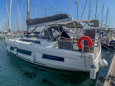 Perle, a Dufour 41 sailboat at Hyères, France