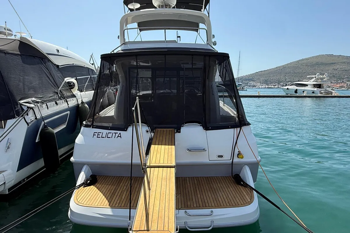 Antares 36, a Beneteau Antares 36 motor yacht at Grad Trogir, Croatia